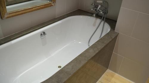 Maiche Bed & Breakfast | CHATEAU MONTALEMBERT Maîche