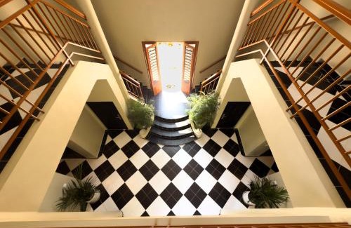 Srae Ambel Hotel | Chateau Nesat