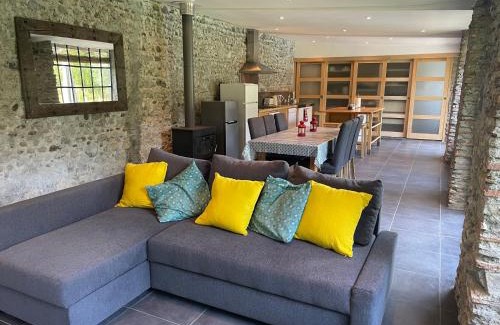 Assat House | Chateau pool house