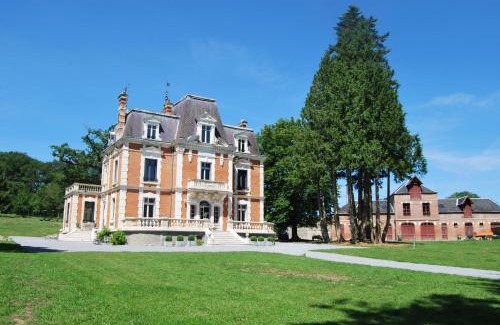 Valliere Bed & Breakfast | Chateau Sourliavoux, appartement en chambres d'hôtes