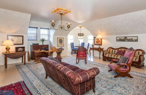 Western Addition Bed & Breakfast | Chateau Tivoli Bed and Breakfast