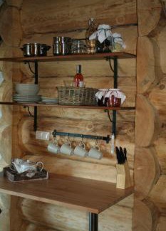 Bierutowice Ski Chalet | Chaty Świerkowe Wzgórze - domki typu superior z sauną balią kominkiem i domki-bez sauny balii kominka