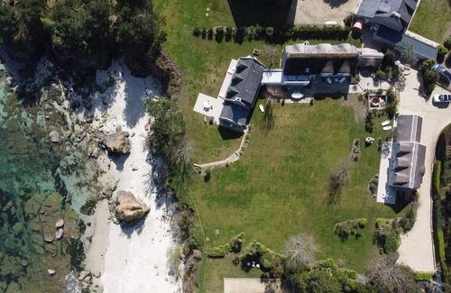 Fouesnant House | Chaumiere 5 Direct sur mer Avec Jardin , Jacuzzi et Sauna