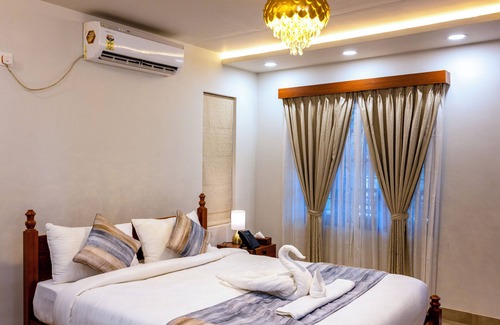 Varkala Resort | Chechus Beach Walk