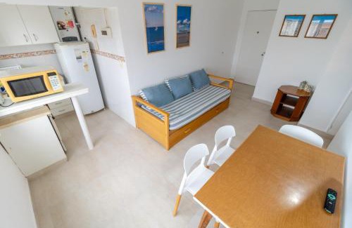 Mar del Plata Apartment | Check and Home - Plaza Colón II - 4 Huéspedes en el Centro Luminoso