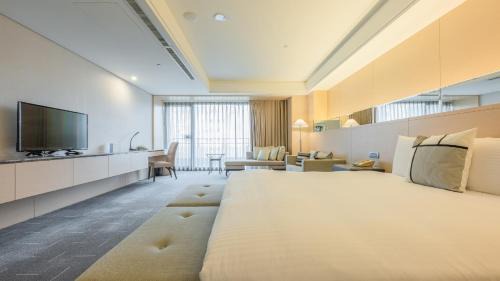 Xitun District Hotel | CHECK inn SELECT Taichung Dadun