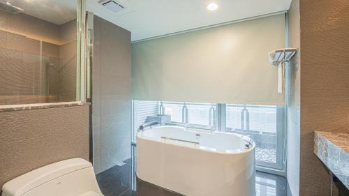 Xitun District Hotel | CHECK inn SELECT Taichung Dadun