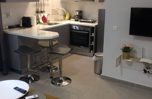 Mets Apartment | Check Point - Acropolis