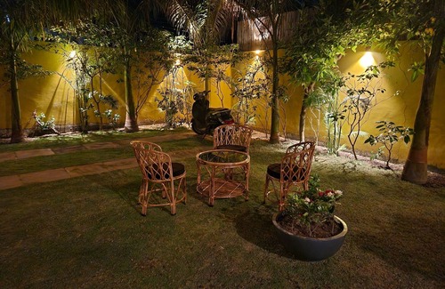 Rishikesh House | Cheerful 2 bedroom cottage with refreshing view ! Pet friendly !