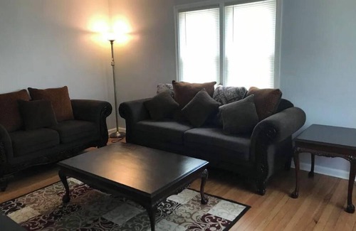 Indianapolis House | Cheerful 2 bedroom home with parking on premises