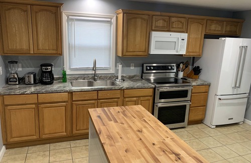 Nelsonville House | Cheerful 3 bedroom, 2 bath home.