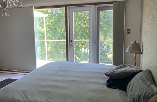 Winnipeg House | Cheerful 4 bedroom house in St. Vital on the Red River