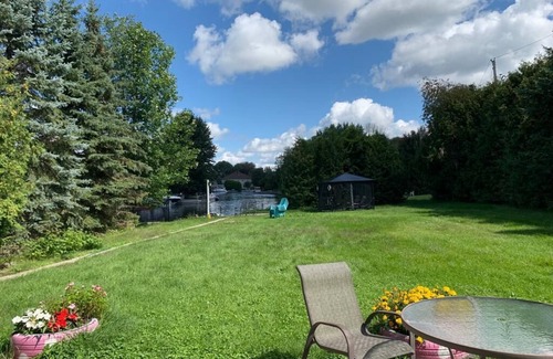 Lagoon City House | Cheerful 4bd waterfront cottage. 1.5h from Toronto