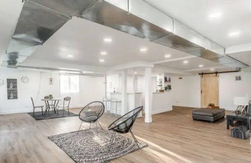 Plymouth Other | Cheerful 5 Bedroom Modern Farmhouse