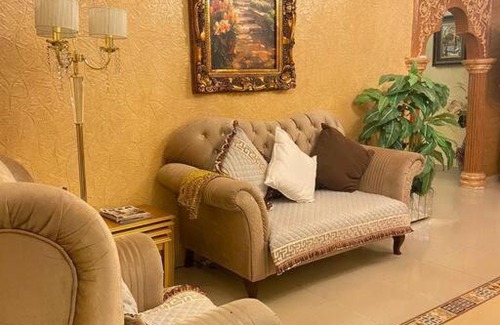 Al Wakrah House | Cheerful 6 bedrooms for group of people in Wakra