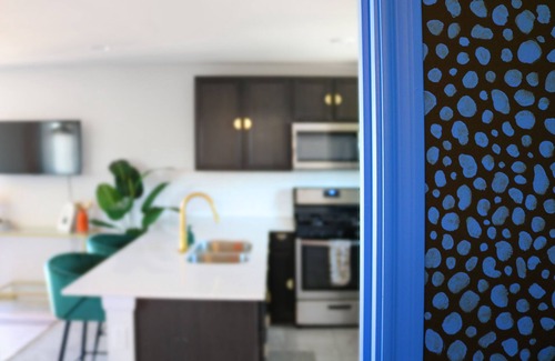 Austin Apartment | Cheetah Casita: Your Private Guesthouse Escape. Close to Downtown, COTA, Tesla.