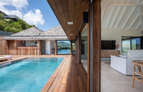 Anse des Cayes Villa | Chef included by Fantasia Villas: Villa Firefly