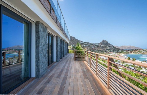 Anse des Cayes Villa | Chef included by Fantasia Villas: Villa Firefly