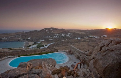 Paraga Villa | Chef included by Fantasia Villas: Paradiso 28 bdr