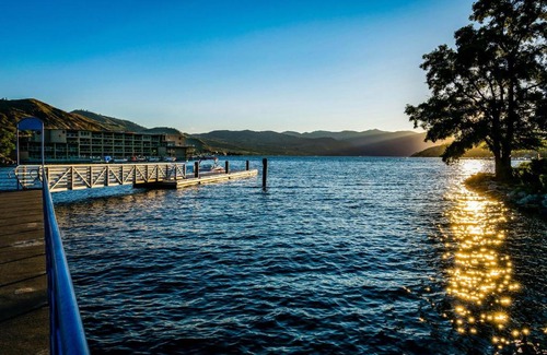 Chelan Apartment | Chelan Resort Suites Coco Chelan 212