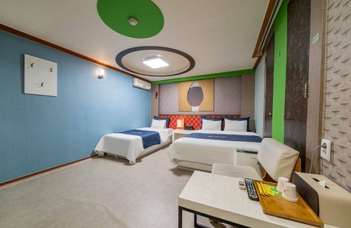 Dongsong Hotel | Cheolwon Shell