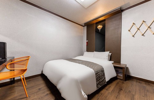 Cheongju Hotel | Cheongju Yeppeun Motel