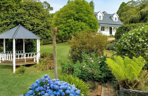 Burrawang House | Cherry Tree Cottage, Burrawang, Southern Highlands