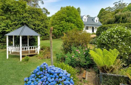 Burrawang House | Cherry Tree Cottage, Burrawang, Southern Highlands