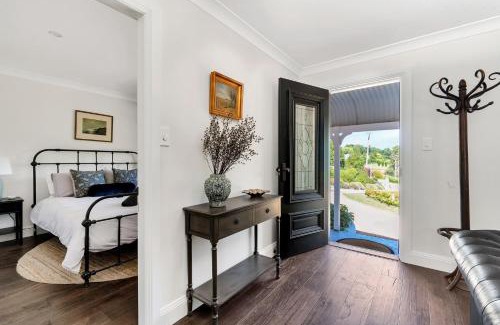 Burrawang House | Cherry Tree Cottage, Burrawang, Southern Highlands