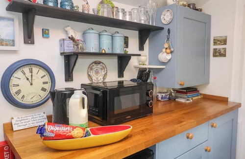 Martlesham Heath Cottage | Cherry Tree Cottage, Woodbridge