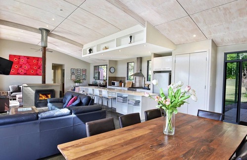 Wattamolla House | Cherrywood - A Modern Australian Bush Home