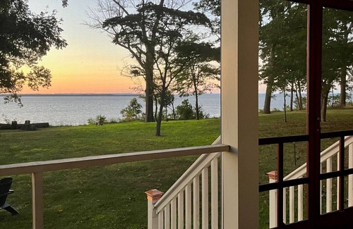 Earlville House | Chesapeake Bay Waterfront Cottage. Comforts of home with unobstructed water view