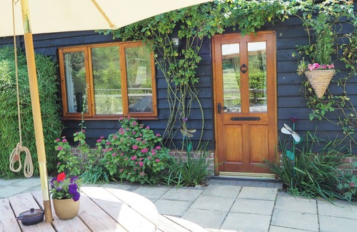 Bungay Cottage | CHESTNUT TREE BARNS: ASH COTTAGE, pet friendly in Bungay