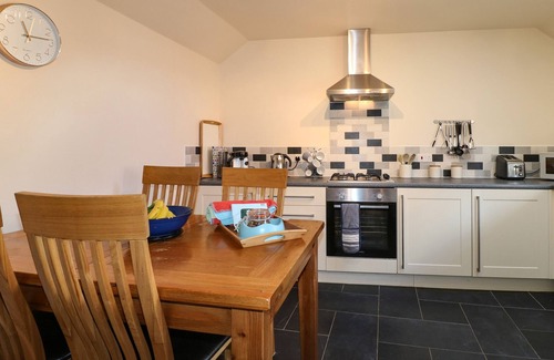 Duffield Cottage | CHESTNUTS BARN, pet friendly, with a garden in Holbrook, Derbyshire