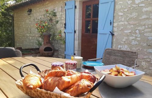 Flaugnac Bed & Breakfast | Chez Berger, ruime 2 persoonskamer met kingsize bed