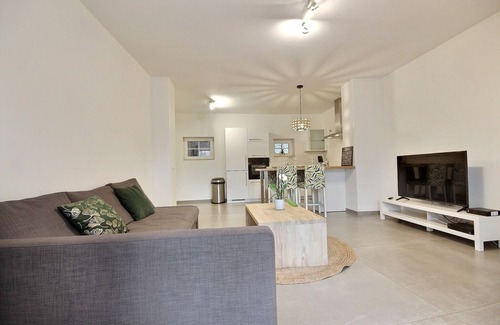 Herstal Apartment | Chez Cat et Val - 1 bedroom