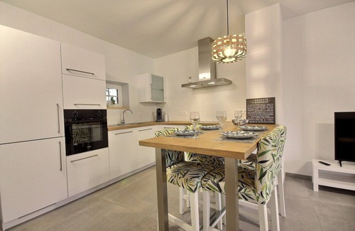 Herstal Apartment | Chez Cat et Val - 1 bedroom