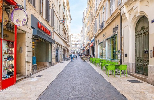 Noailles Apartment | 'Chez César' Cosy studio located in the heart of the city, close to the Old Port
