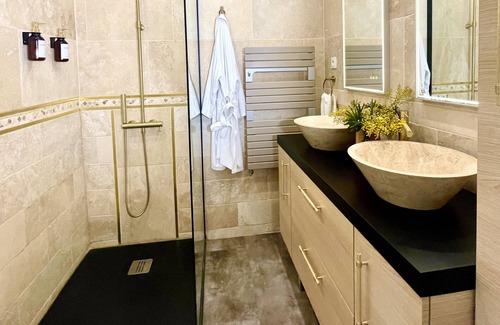 Bassin de Brive Bed & Breakfast | Chez Délicia bed and breakfast