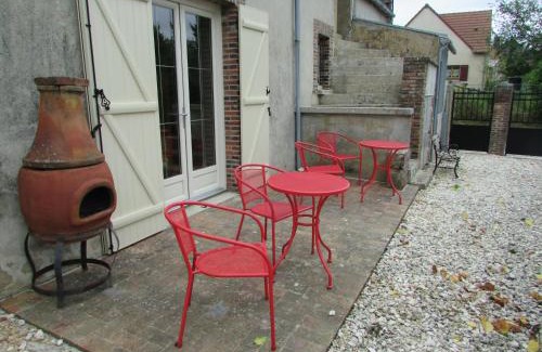 Champaubert House | Chez Denise