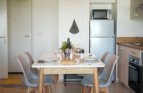 Saint-Valery-sur-Somme Apartment | Chez Elsa, Confortable Apt. Neuf