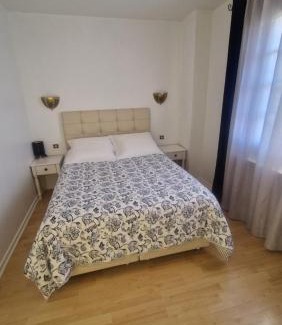 Cournon-dʼAuvergne House | chez houria