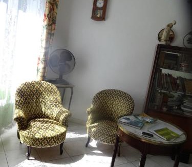 Marcilhac-sur-Cele House | chez Huguette