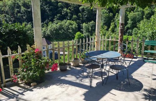 Lods House | Chez Isabelle