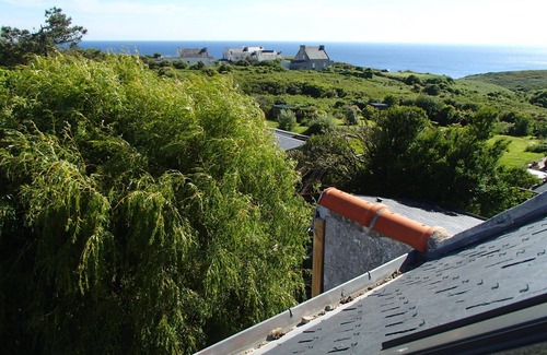 Plogoff House | Chez Joséphine : freshly renovated old house, 2 steps from the ocean