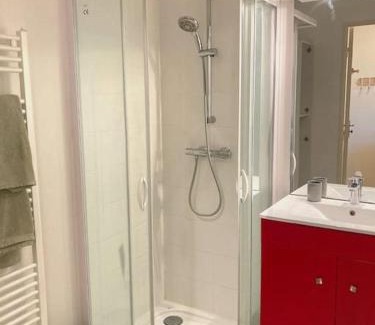 Arpajon Apartment | Chez karine 4