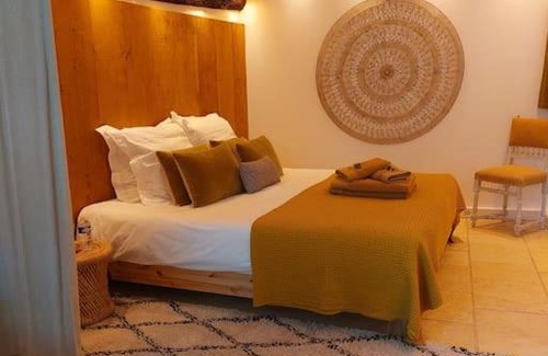 Marly-le-Roi Apartment | Chez Laurette - Charming apartment in historic village near Versailles