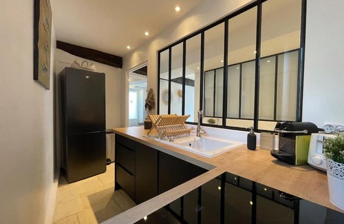 Marly-le-Roi Apartment | Chez Laurette - Charming apartment in historic village near Versailles