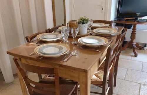 Marly-le-Roi Apartment | Chez Laurette - Charming apartment in historic village near Versailles