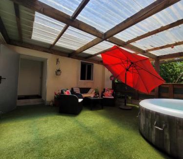 Onet-le-Chateau Apartment | Chez LouLou, cocon paisible